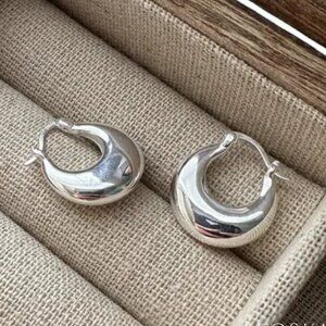 Chunky Bottom Silver Hoop Earrings. 925 Sterling Silver. #1108